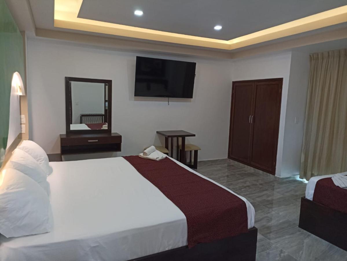 Framfor Inn Chetumal Exterior foto